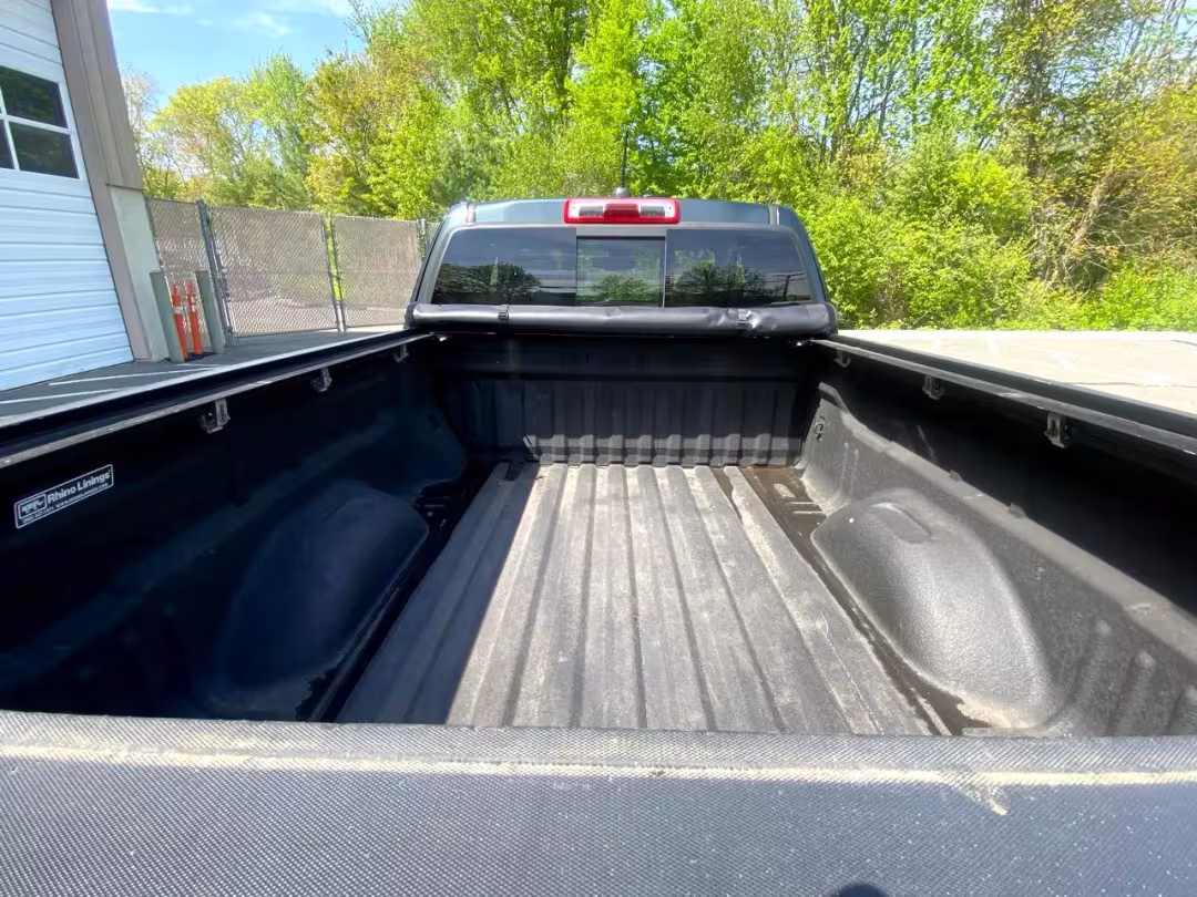 2017 GMC Canyon - 1GTH6CEN8H1278643 - Image #24