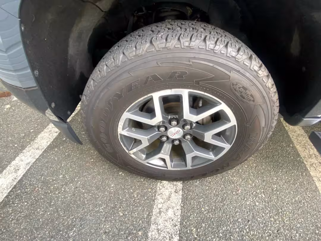 2017 GMC Canyon - 1GTH6CEN8H1278643 - Image #25