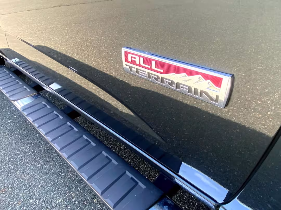 2017 GMC Canyon - 1GTH6CEN8H1278643 - Image #13